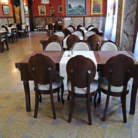 Noclegi Przy Restauracji Klemens Szczebrzeszyn Bagian luar foto